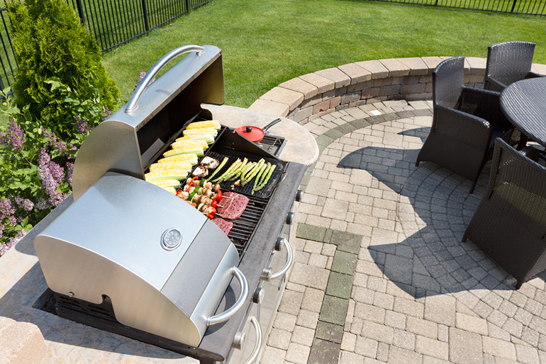 Does An Outdoor Kitchen Add Value To Your Home?